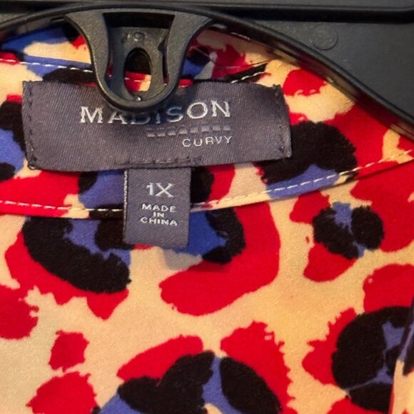 Colorful Madison Curvy 1X Button-Up Blouse In Vibrant Leopard Print top blouse - Picture 2 of 12